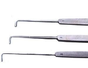GRAEFE MUSCLE  HOOK